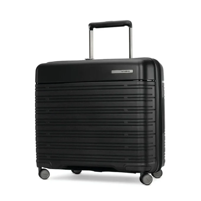 Elevation™ Plus hardside medium glider™